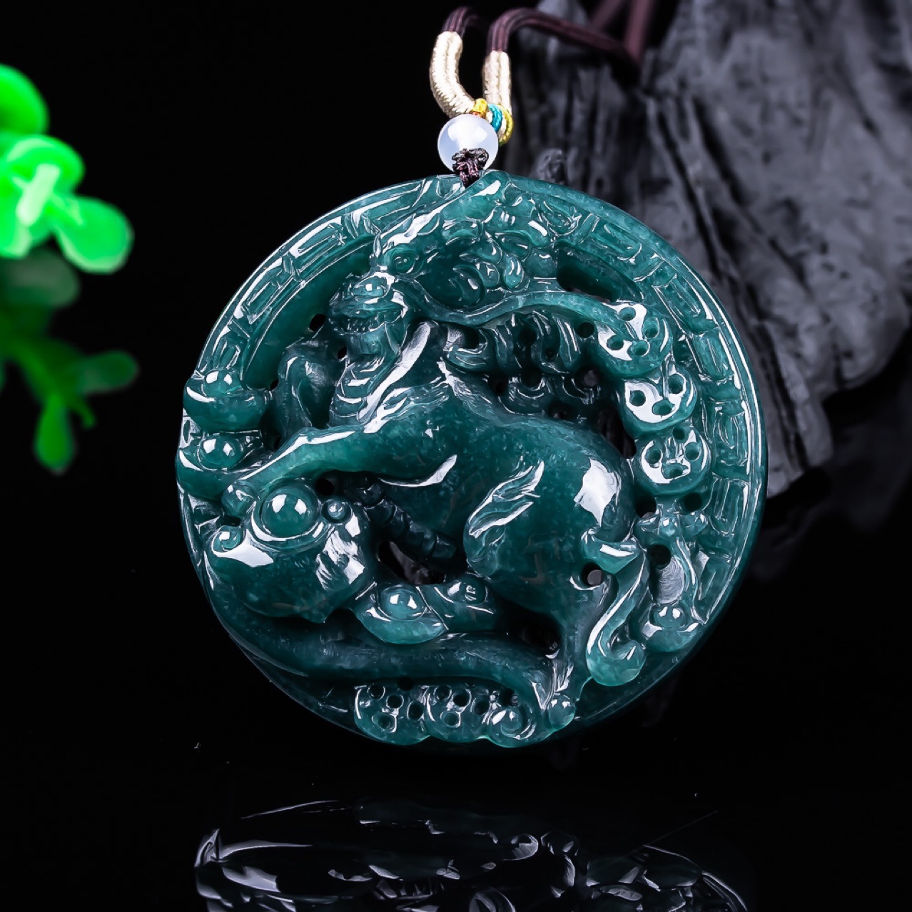 Pendentif Dragon en Jadeite Bi - Vintage Necklace avis et prix