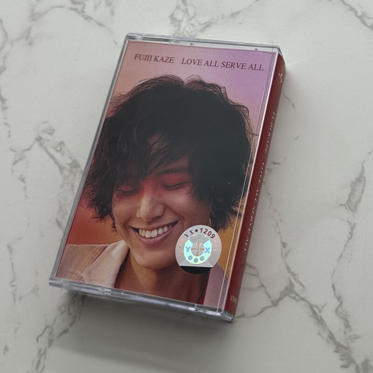 Fujii Kaze LOVE ALL SERVE ALL  - Vintage Collectibles & More Llc Photos avis et prix