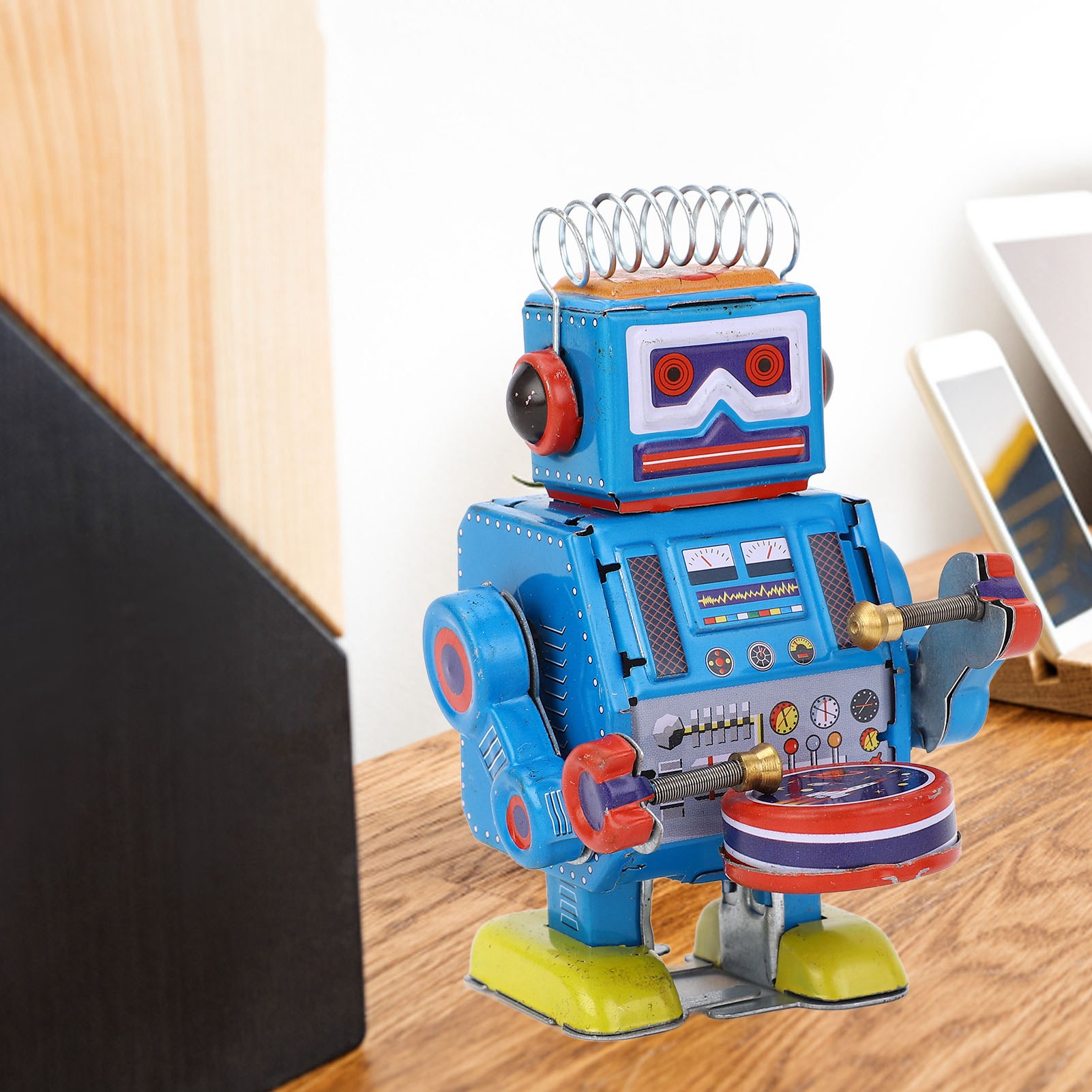 Robot en métal vintage à tambo - Vintage Toys Collection avis et prix